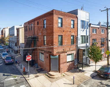 2049 E Hagert Street - Photo Thumbnail 2