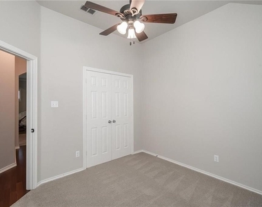 1713 Carson Lane - Photo Thumbnail 17