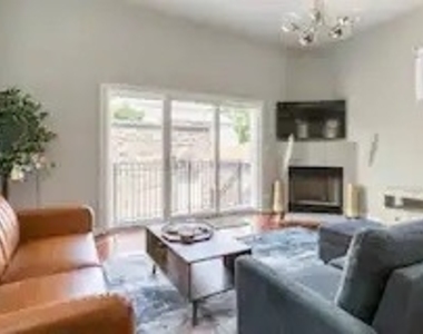 2020 N Tripp Avenue - Photo Thumbnail 17