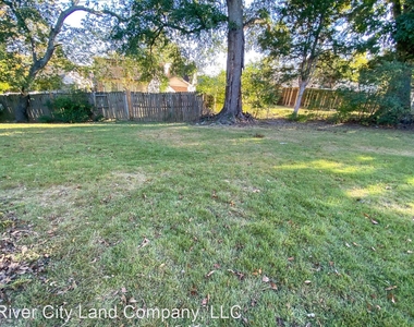 5137 Oak Meadow - Photo Thumbnail 17