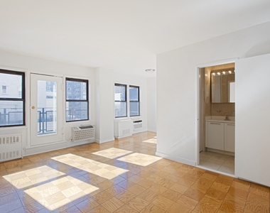 236 East 36th Street - Photo Thumbnail 3