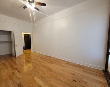 434 Bainbridge Street - Photo Thumbnail 1