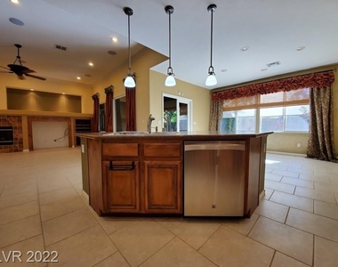 10155 Trellis Rose Court - Photo Thumbnail 11