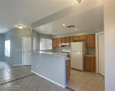 4728 Cohiba Way - Photo Thumbnail 2