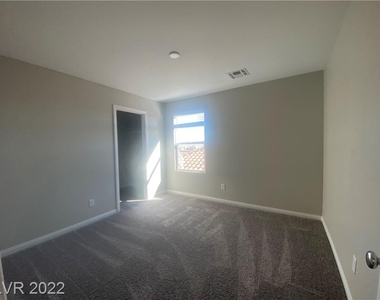 7497 West Mistral Avenue - Photo Thumbnail 27