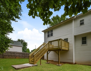 245 Cedars Glen Circle - Photo Thumbnail 15