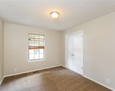 16212 Acoma Place - Photo Thumbnail 10