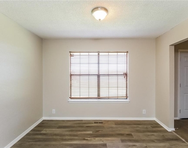 16212 Acoma Place - Photo Thumbnail 8