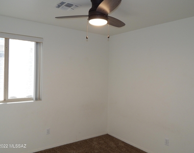 8925 N Tortolita Bluffs Place - Photo Thumbnail 36