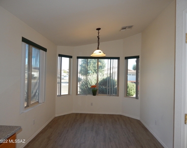 8925 N Tortolita Bluffs Place - Photo Thumbnail 13