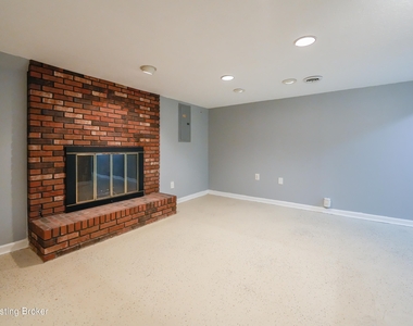 9903 Welshpool Ct - Photo Thumbnail 30