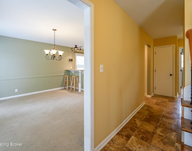 9903 Welshpool Ct - Photo Thumbnail 4