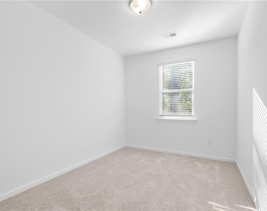 1505 Albert Lane - Photo Thumbnail 18