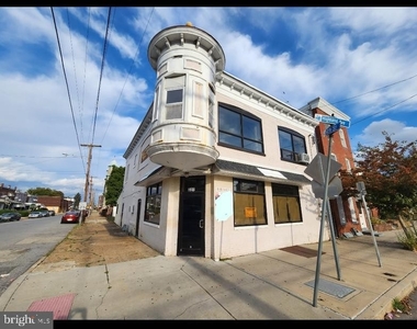 327 Highland Avenue - Photo Thumbnail 6