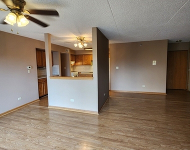 1044 Ashley Court - Photo Thumbnail 4