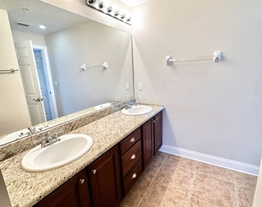 225 W Seminole Blvd #308 - Photo Thumbnail 8