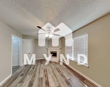 2158 Oldfield Dr - Photo Thumbnail 1