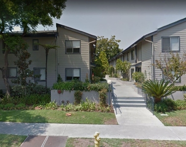 55 N. Mar Vista Ave. - Photo Thumbnail 9