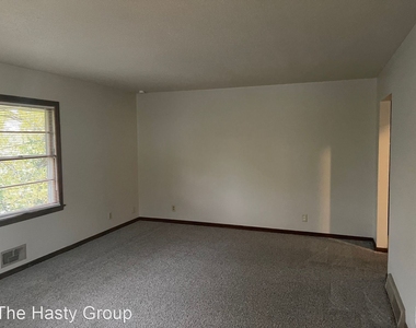 4432 N. Jackson, Unit A - Photo Thumbnail 2