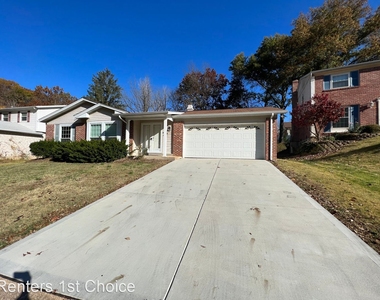 4945 Lockbriar Court - Photo Thumbnail 2