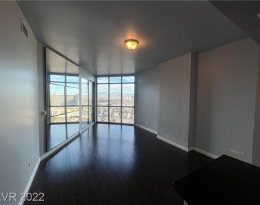 200 West Sahara Avenue - Photo Thumbnail 0