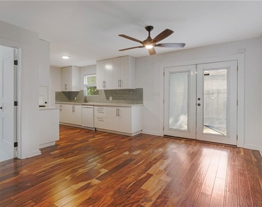 1401  Astor Pl - Photo Thumbnail 15