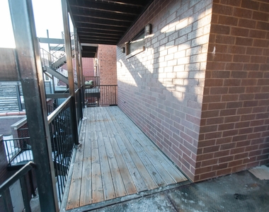 843 W Fletcher Street - Photo Thumbnail 27