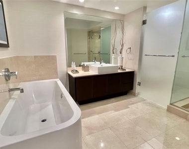 250 Sunny Isles Blvd Apt 3-1603 - Photo Thumbnail 8