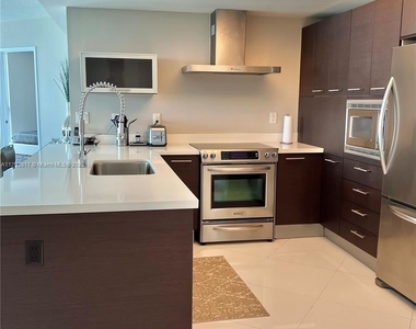 250 Sunny Isles Blvd Apt 3-1603 - Photo Thumbnail 1