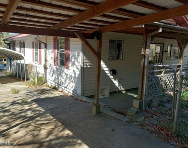 1147 Westley St - Photo Thumbnail 3