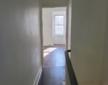 615 N Harrison Street - Photo Thumbnail 20