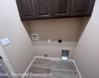 2548 Alterna Dr - Photo Thumbnail 26