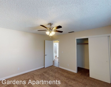 950 Barnett Way - Photo Thumbnail 7