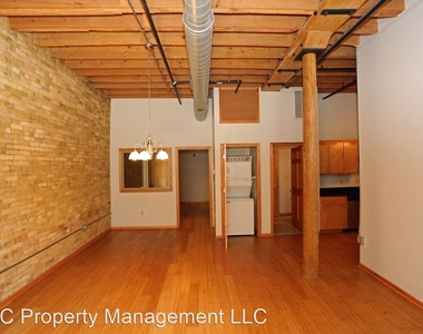 227 N Water Street - Photo Thumbnail 2