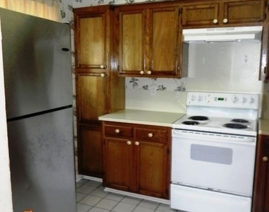 830 Meadow Glen Ave. Apt. A - Photo Thumbnail 1