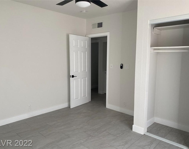 2305 Pardee Place - Photo Thumbnail 11