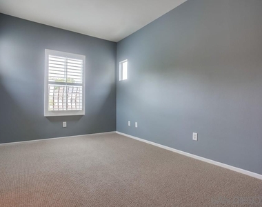 1137 Pacifica Pl - Photo Thumbnail 26