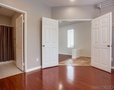 1137 Pacifica Pl - Photo Thumbnail 12