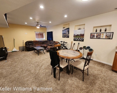 15425 Copperfield Dr - Photo Thumbnail 25