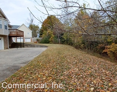 3328 Poplar Hill Road - Photo Thumbnail 9