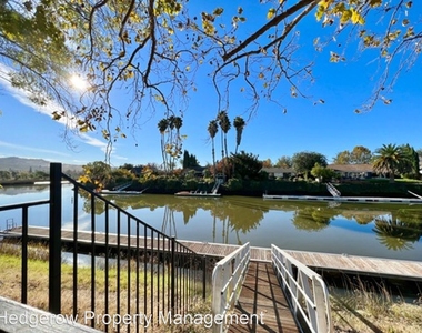 1032 Marina Drive - Photo Thumbnail 16