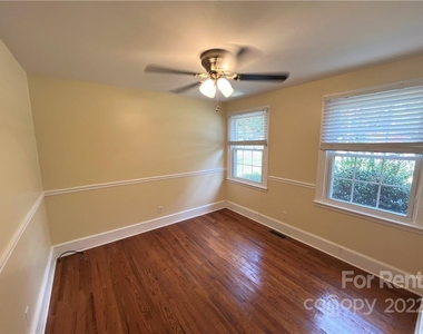 5735 Oak Drive - Photo Thumbnail 10