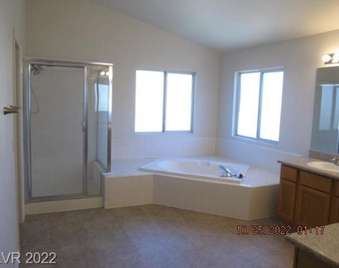 1438 Blazing Sand Street - Photo Thumbnail 25