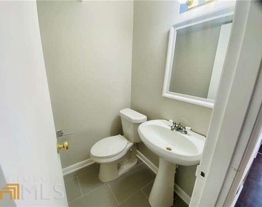 1624 Briarcliff Road Ne - Photo Thumbnail 7