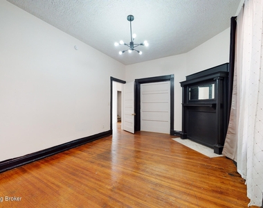 111 E Saint Catherine St - Photo Thumbnail 16