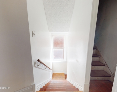 111 E Saint Catherine St - Photo Thumbnail 4