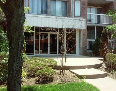 195 Wellington Ct - Photo Thumbnail 11