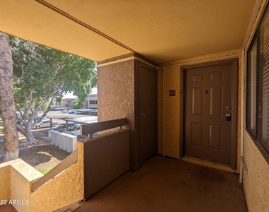 3535 W Tierra Buena Lane - Photo Thumbnail 0