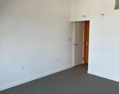 1247 Wisconsin Ave Nw #304 - Photo Thumbnail 11