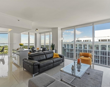 4779 Collins Ave - Photo Thumbnail 1